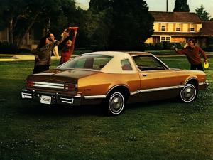 Plymouth Volare Premier Coupe 1977 года